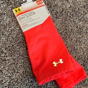 Under Armor arm sleeves